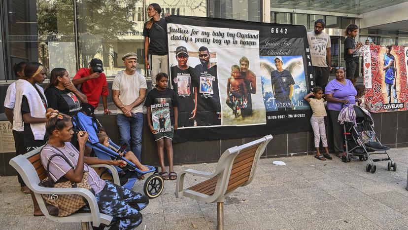 GEN Coroners Court. Cleveland Dodd inquest. Supporters outside court.